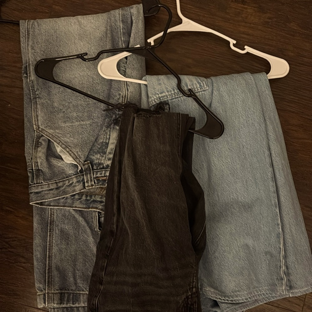 Lot of 3 super cute jeans!
